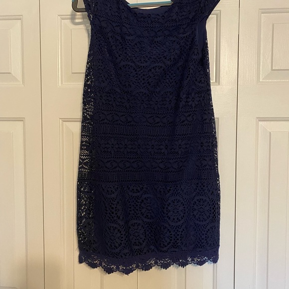 Navy Blue Woven Shift Dress - Picture 2 of 4